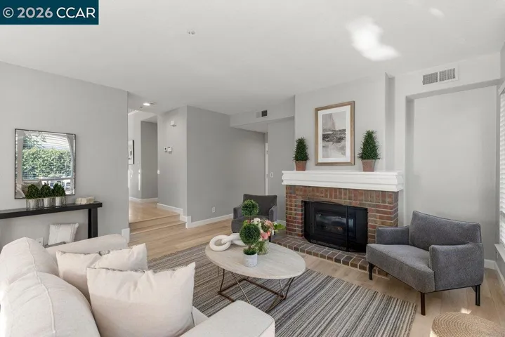 988 Roma Street, Livermore, California 94551