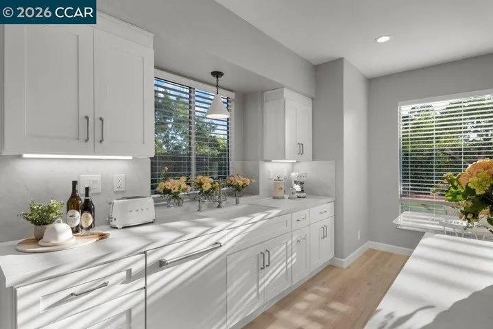 988 Roma Street, Livermore, California 94551