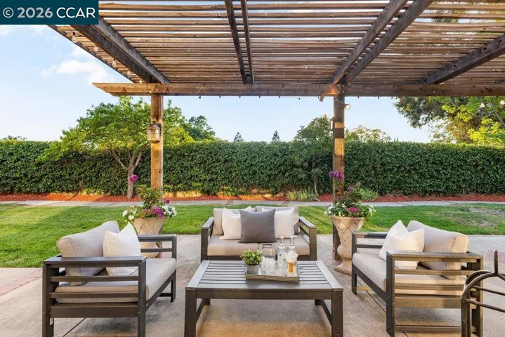 988 Roma Street, Livermore, California 94551