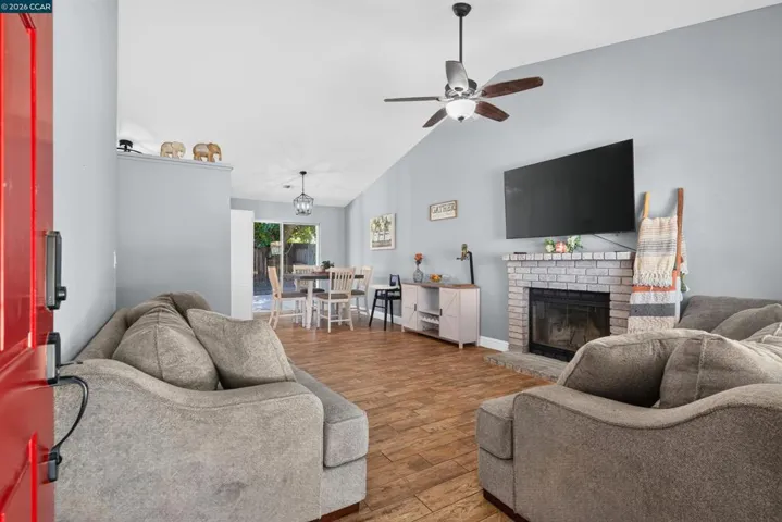 3020 Janessa Way, Stockton, California 95205-8404