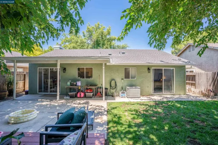 3020 Janessa Way, Stockton, California 95205-8404