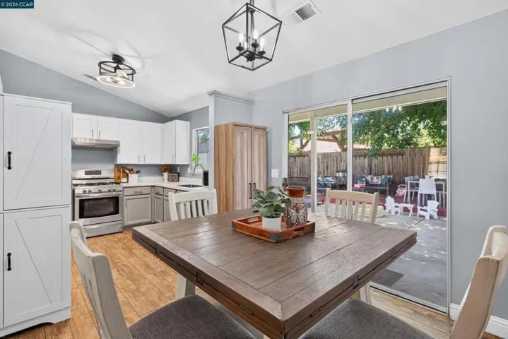 3020 Janessa Way, Stockton, California 95205-8404