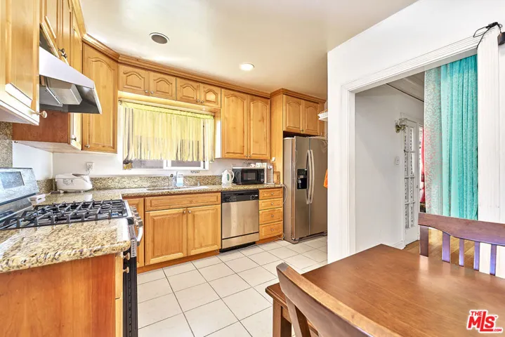 810 S Norton Avenue, Los Angeles, California 90005