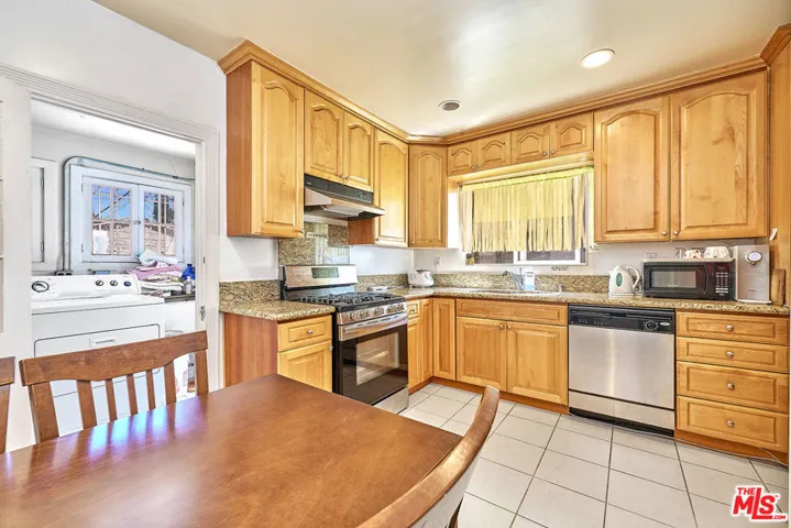 810 S Norton Avenue, Los Angeles, California 90005