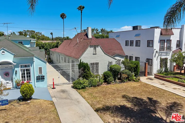 810 S Norton Avenue, Los Angeles, California 90005