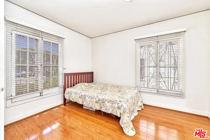 810 S Norton Avenue, Los Angeles, California 90005
