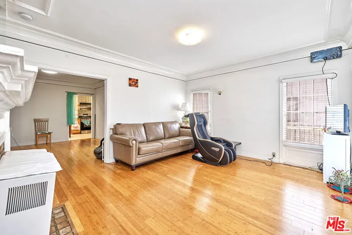 810 S Norton Avenue, Los Angeles, California 90005