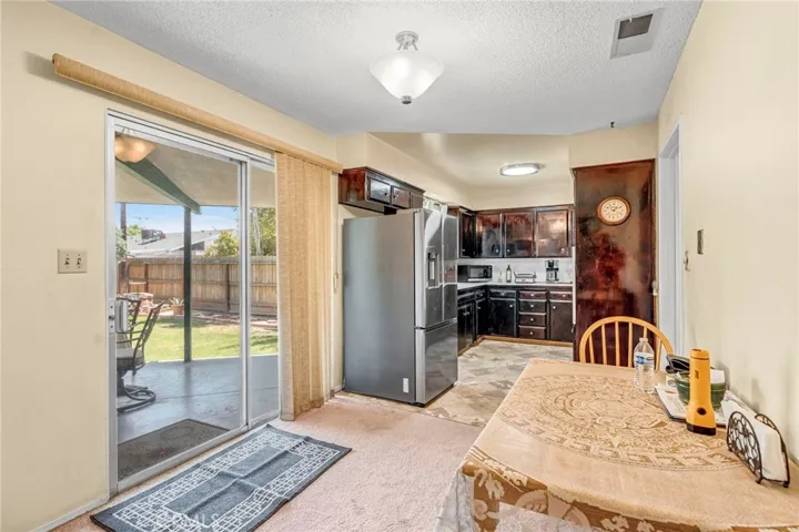 5618 N 9th, Fresno, California 93710