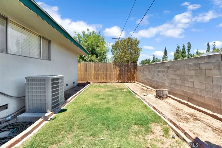 5618 N 9th, Fresno, California 93710