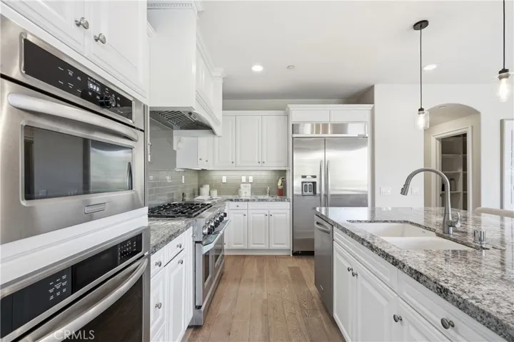 31800 Paseo Tarazona, San Juan Capistrano, California 92675