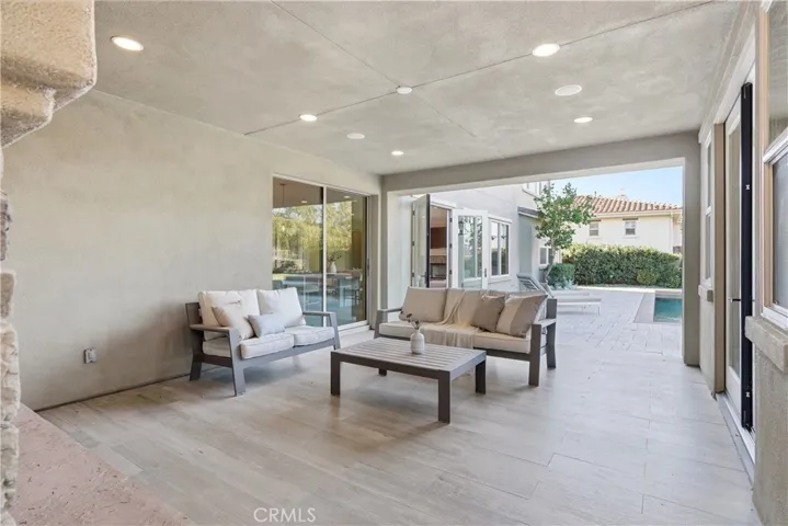 31800 Paseo Tarazona, San Juan Capistrano, California 92675