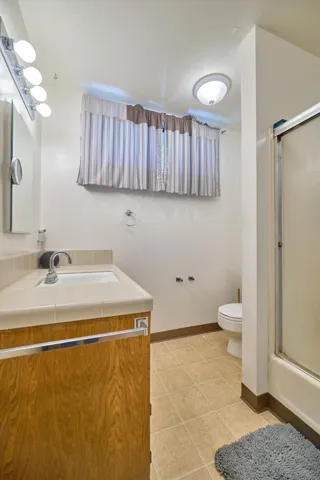 849 Monterey Street, Hollister, California 95023