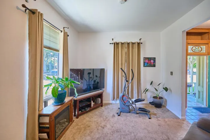 849 Monterey Street, Hollister, California 95023