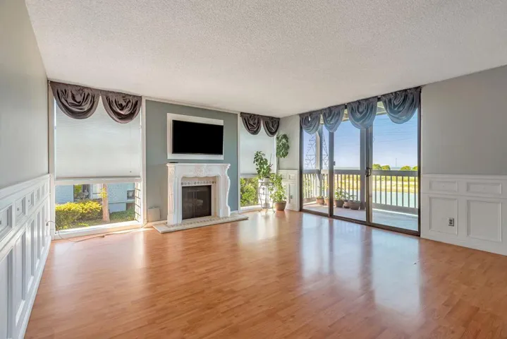 651 Port Drive 208, San Mateo, California 94404