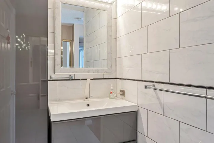 651 Port Drive 208, San Mateo, California 94404