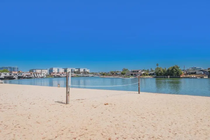 651 Port Drive 208, San Mateo, California 94404