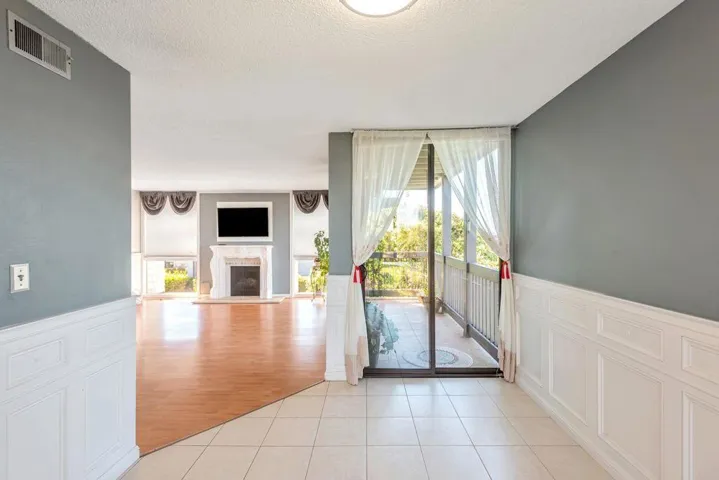 651 Port Drive 208, San Mateo, California 94404