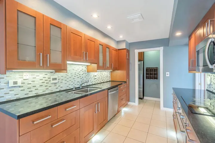 651 Port Drive 208, San Mateo, California 94404