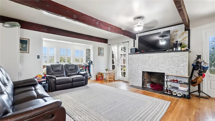 7276 Summitrose Street, Tujunga, California 91042