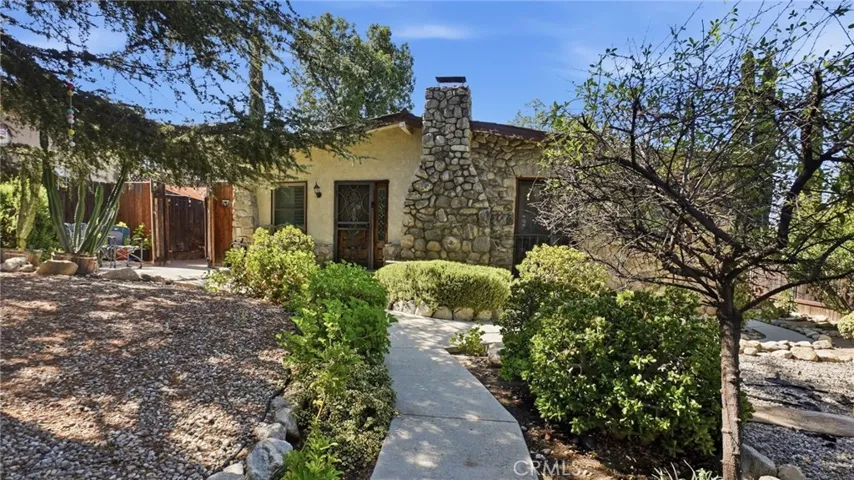 7276 Summitrose Street, Tujunga, California 91042