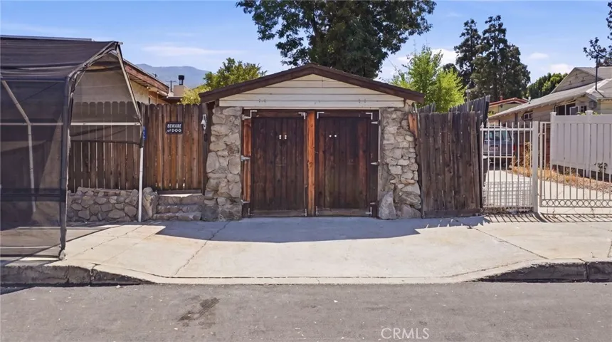 7276 Summitrose Street, Tujunga, California 91042