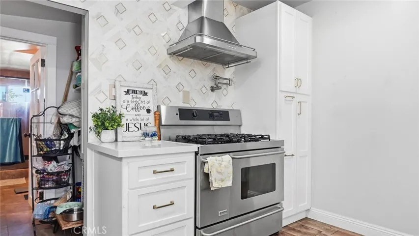 7276 Summitrose Street, Tujunga, California 91042