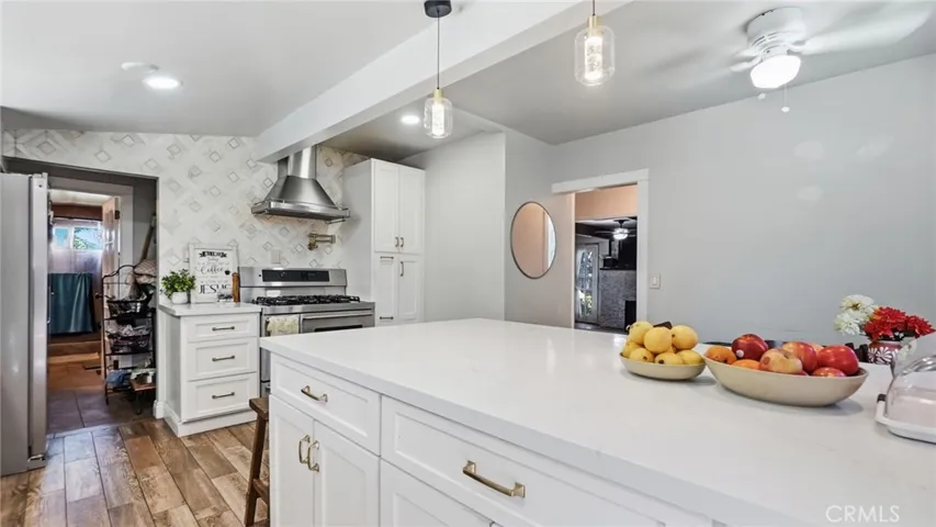 7276 Summitrose Street, Tujunga, California 91042