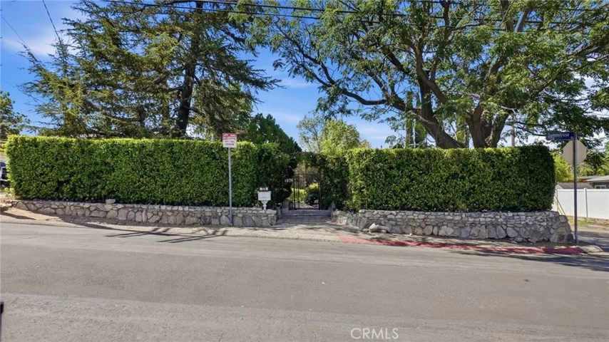 7276 Summitrose Street, Tujunga, California 91042