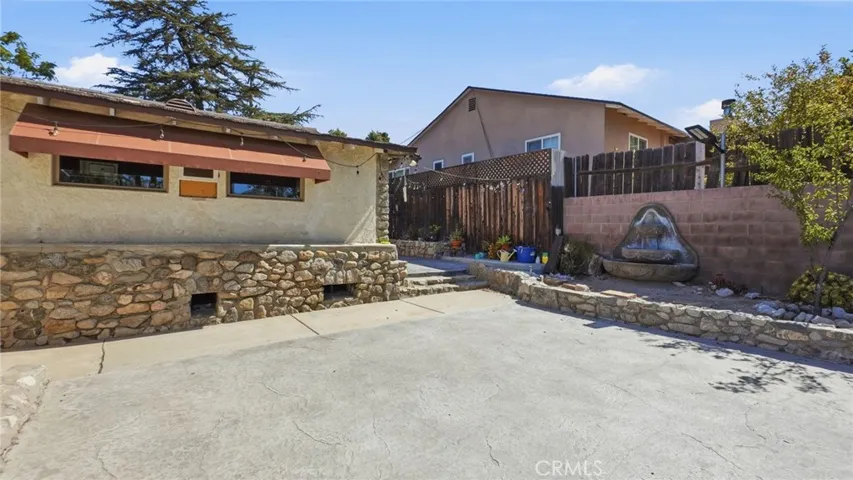 7276 Summitrose Street, Tujunga, California 91042