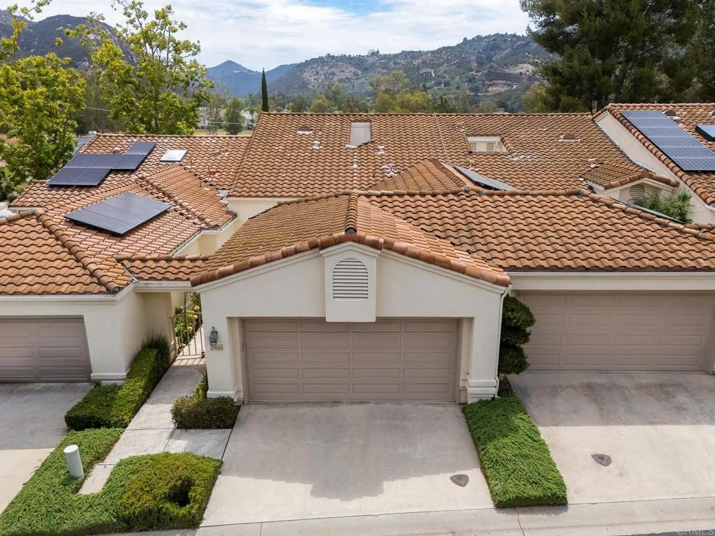 29665 Castle Creek Ln, Escondido, California 92026 — photo 4