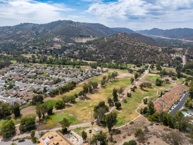 29665 Castle Creek Ln, Escondido, California 92026