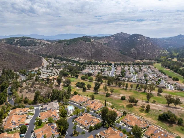 29665 Castle Creek Ln, Escondido, California 92026