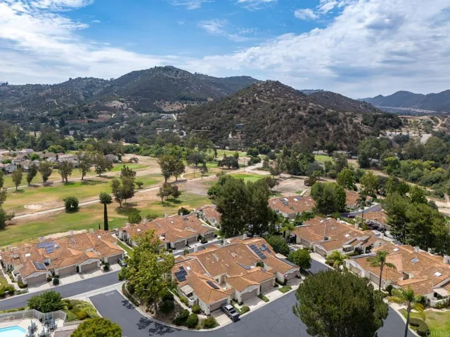 29665 Castle Creek Ln, Escondido, California 92026