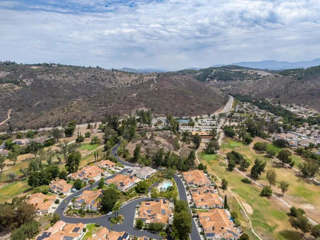 29665 Castle Creek Ln, Escondido, California 92026