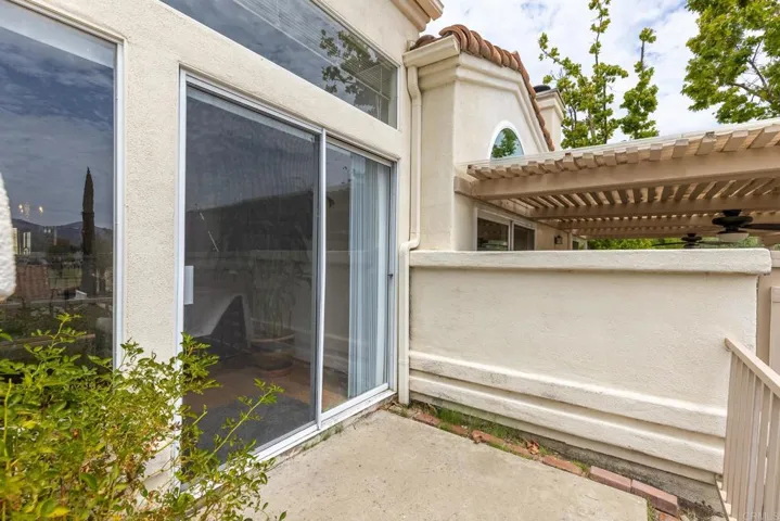 29665 Castle Creek Ln, Escondido, California 92026