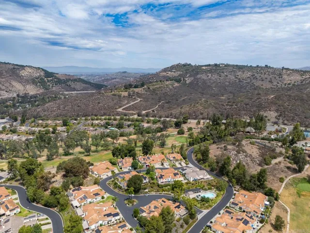 29665 Castle Creek Ln, Escondido, California 92026