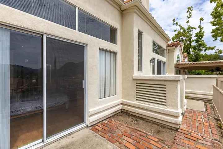 29665 Castle Creek Ln, Escondido, California 92026