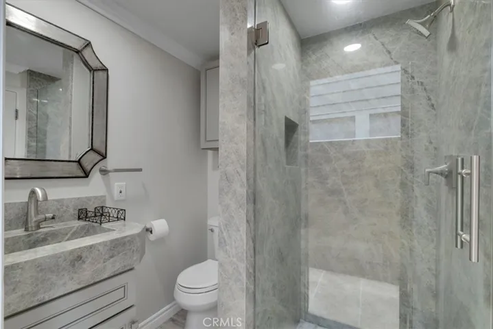 2808 W Oceanfront, Newport Beach, California 92663