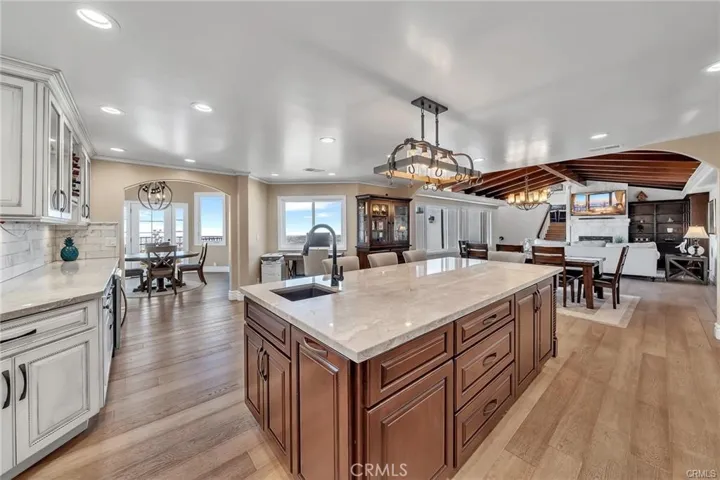 3 Mustang Road, Rancho Palos Verdes, California 90275