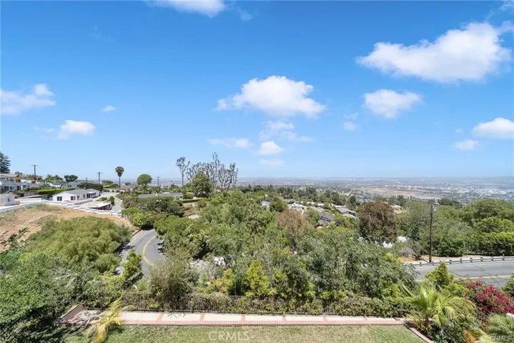 3 Mustang Road, Rancho Palos Verdes, California 90275