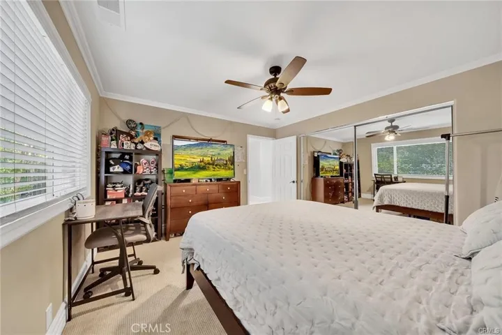 3 Mustang Road, Rancho Palos Verdes, California 90275
