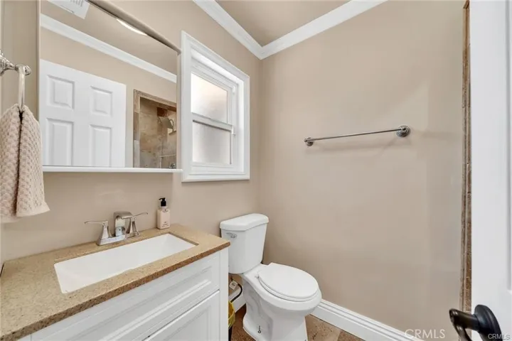 3 Mustang Road, Rancho Palos Verdes, California 90275