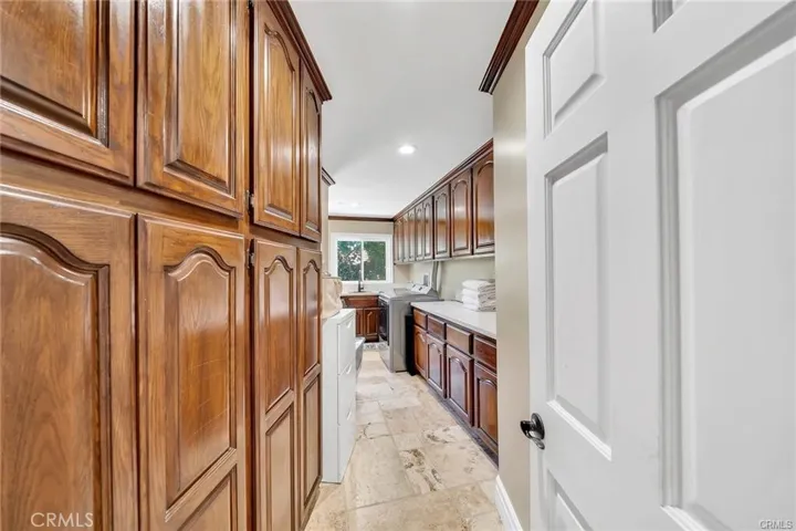 3 Mustang Road, Rancho Palos Verdes, California 90275