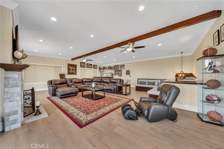 3 Mustang Road, Rancho Palos Verdes, California 90275