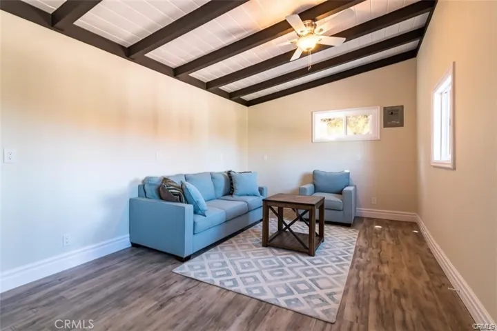 3 Mustang Road, Rancho Palos Verdes, California 90275