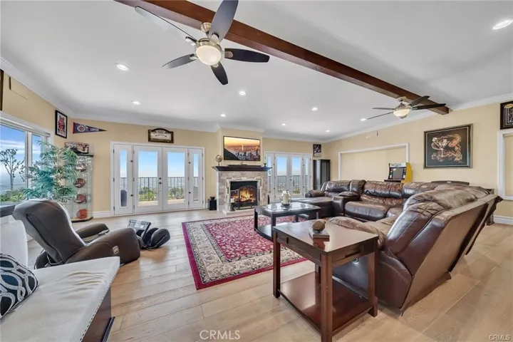 3 Mustang Road, Rancho Palos Verdes, California 90275