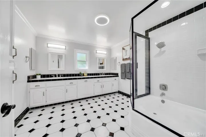 3 Mustang Road, Rancho Palos Verdes, California 90275