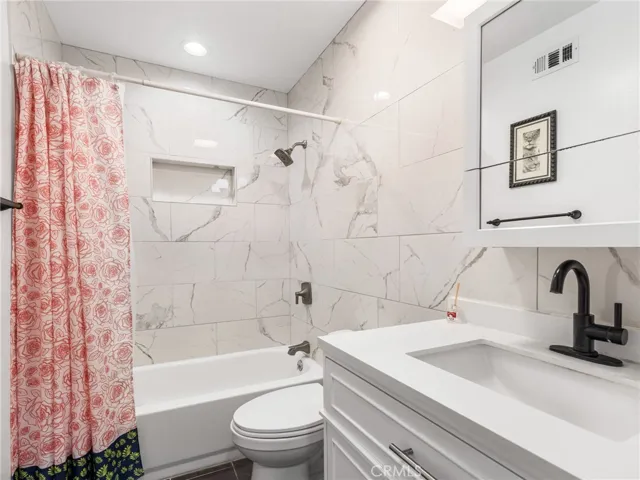 2216 Sequoia, Simi Valley, California 93063