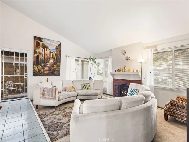 2216 Sequoia, Simi Valley, California 93063