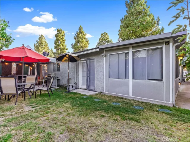 2216 Sequoia, Simi Valley, California 93063